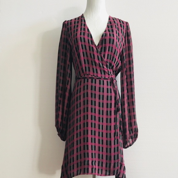 🆕 NEW WITH TAG GANNI Checked mini wrap dress size FR 38 is equivalent to… - Picture 4 of 15